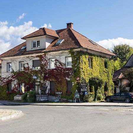 Hotel Sporn Radomlje Exterior foto
